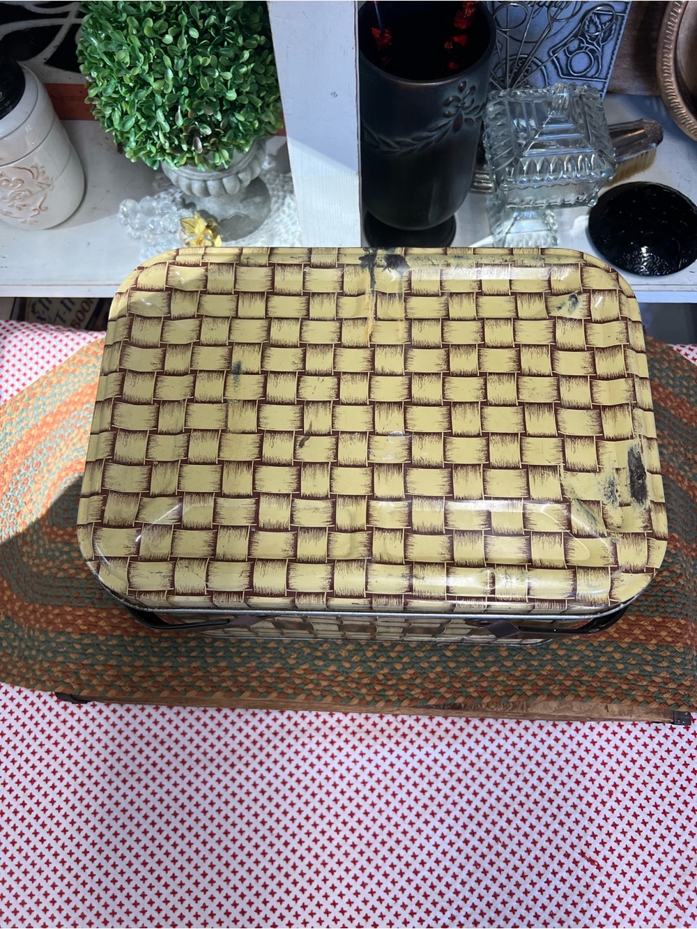 Vintage tin picnic basket brown beige decor grandma Core Storage decor - Picture 5 of 12